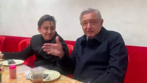 Jesús Ernesto y Andrés Manuel López Obrador.jpg