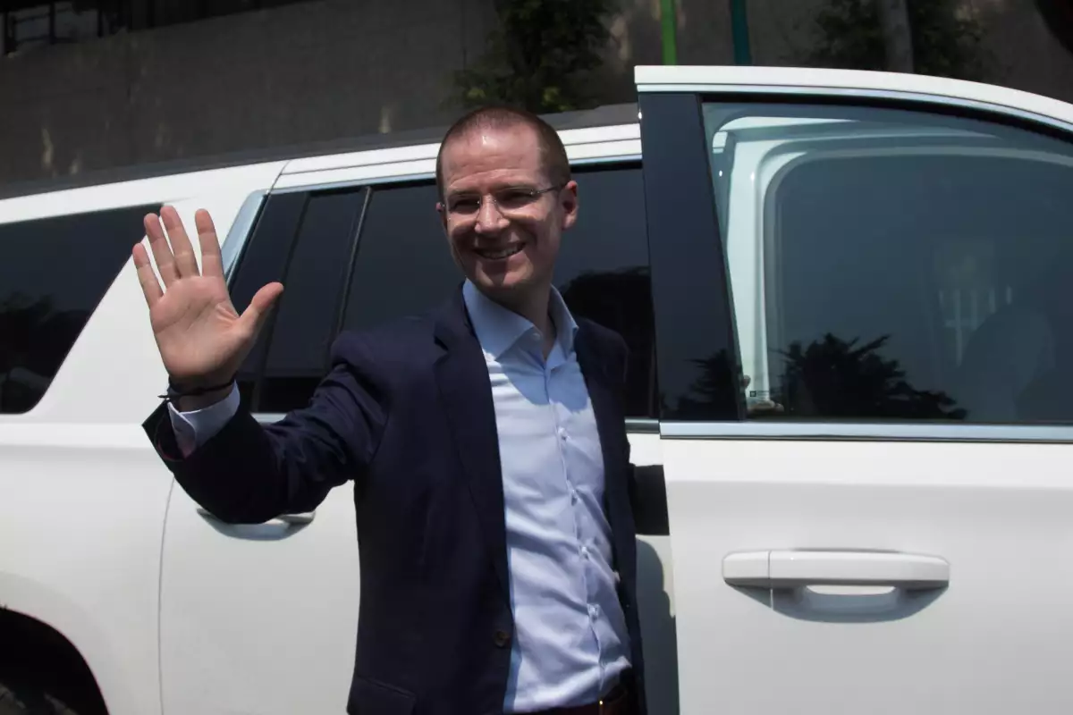 Ricardo Anaya contra la PGR