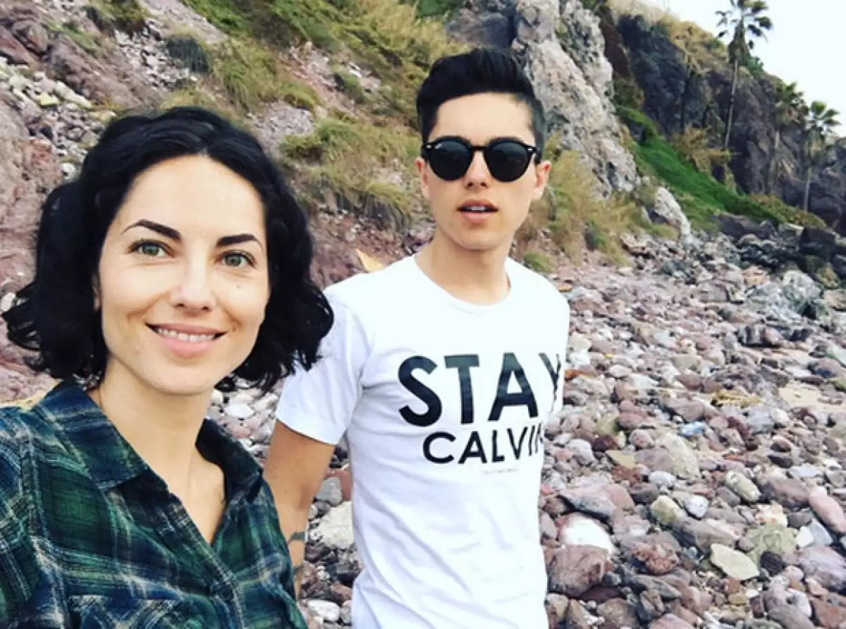 Bárbara Mori aparece en esta imagen con su hijo Sergio Mayer Mori.