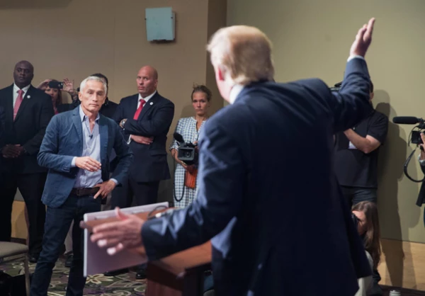 Matt se mostró sorprendido por el hecho de que actualmente Trump se encuentre arriba en las encuestas para la presidencia de Estados Unidos. Especialmente la actitud del empresario hacia Jorge Ramos.