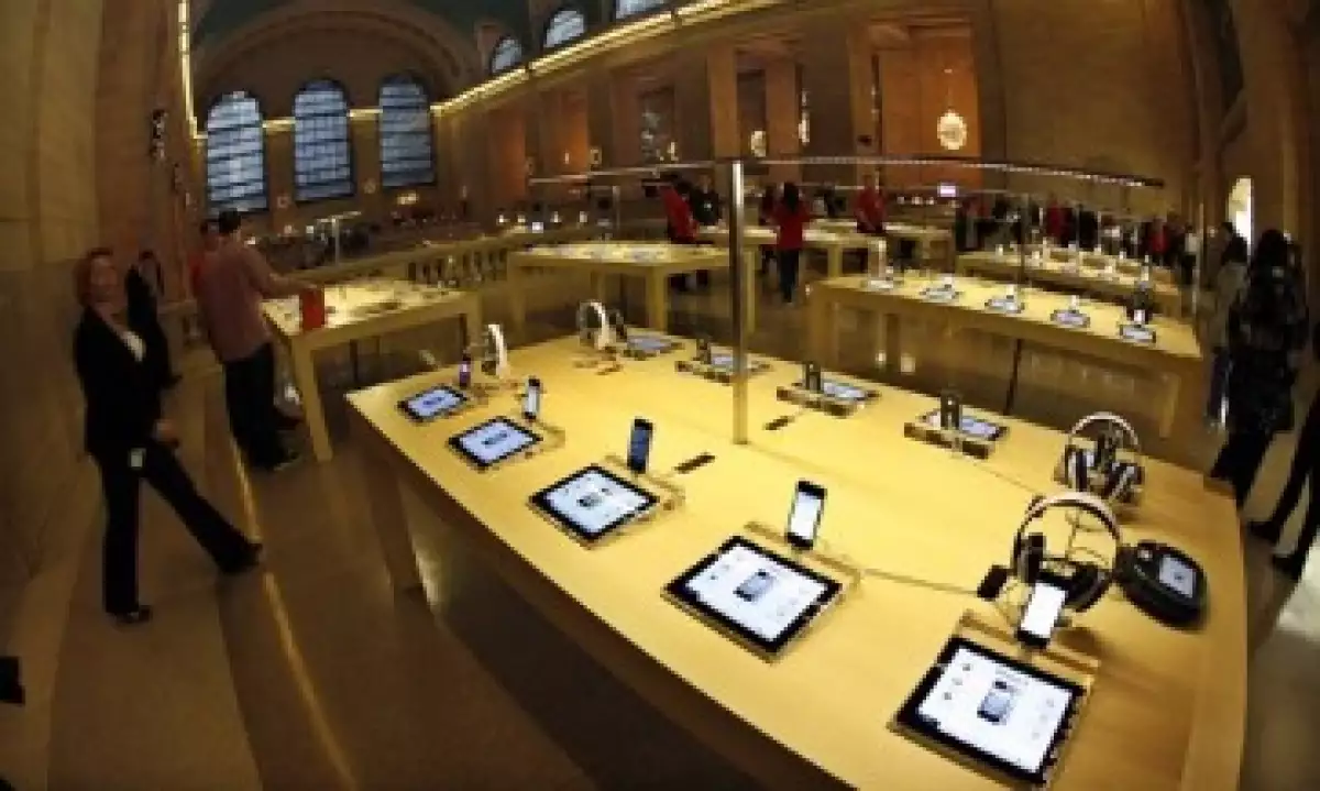 Apple compra habitualmente firmas de software y no de hardware, según el informe. (Foto: Reuters)