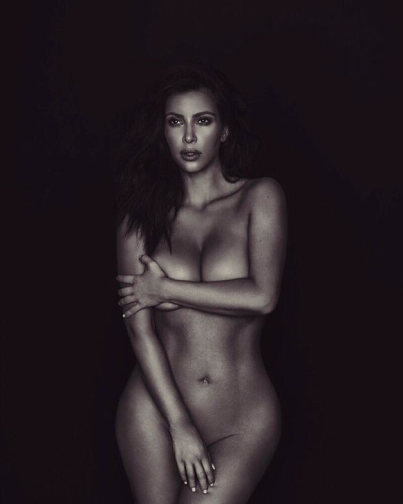Kim volvió a compartir una foto desnuda luego de la polémica que causó su selfie.