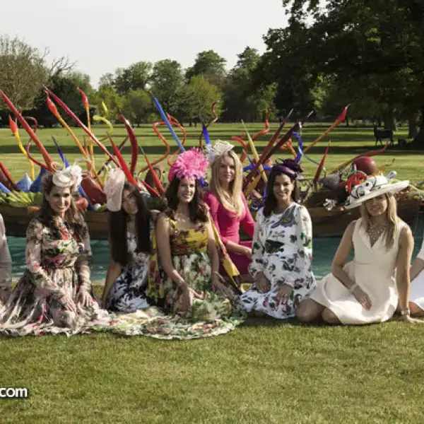 Perrine Falcone, Sonia Falcone, Sirina Juffali, Christina Estrada, Magdalena Gabriel, Bárbara Coppel, Nuria Carte y Eva Lanskay