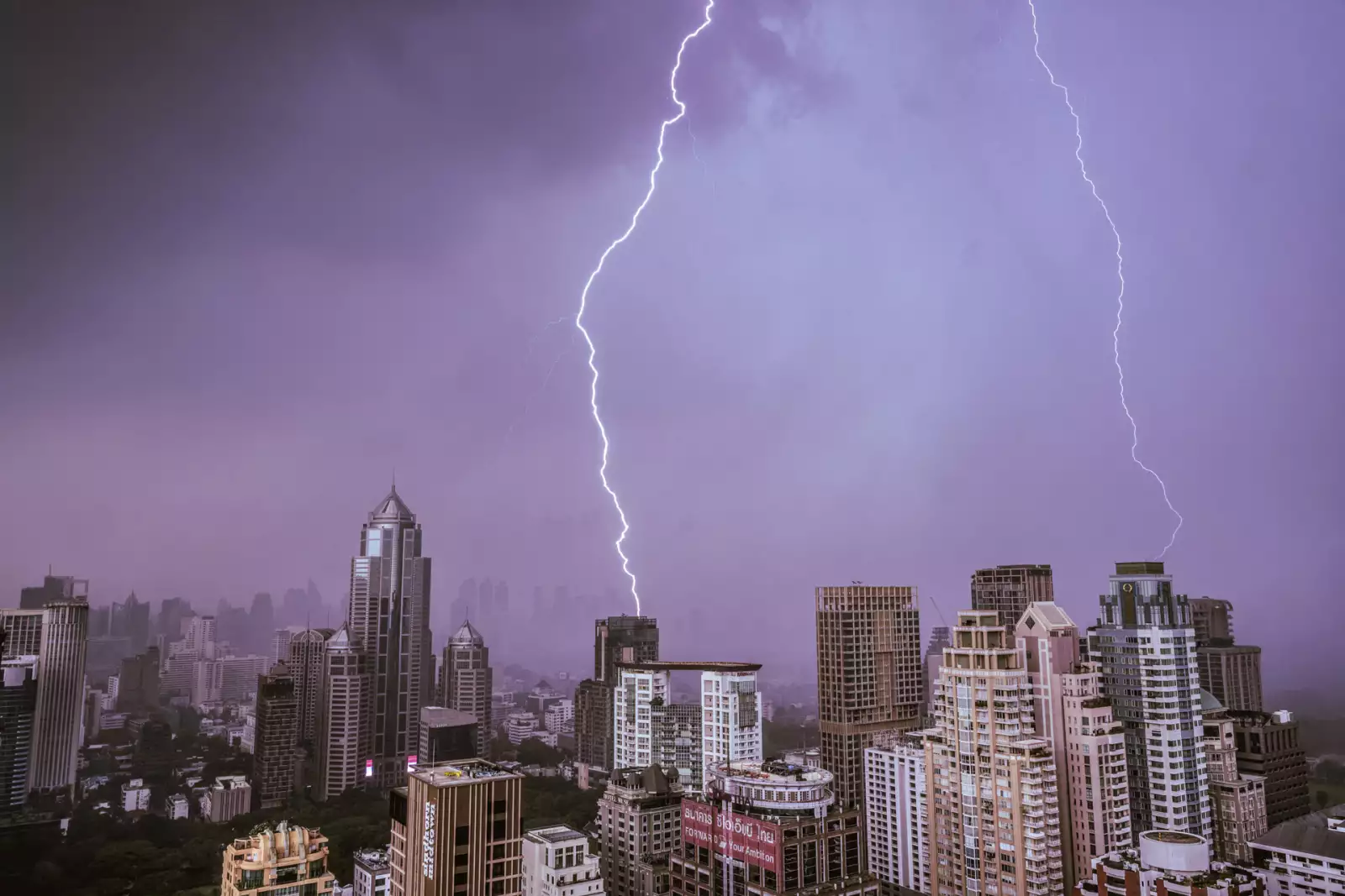 THAILAND-WEATHER-LIGHTNING