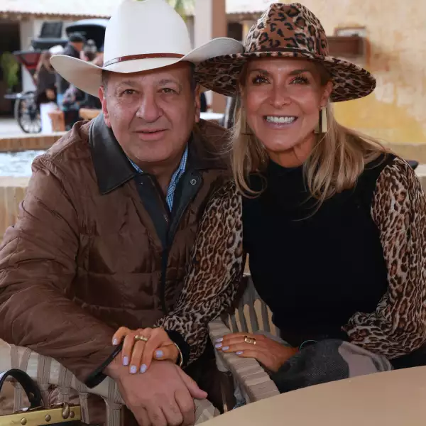 Héctor Slim y  Gina Day