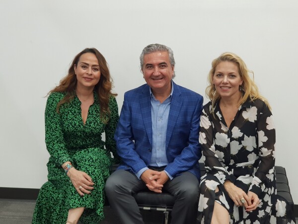 Eliza Puente, directora de Fundación CIMA, Carlos Ruiz Velasco y Ale de Cima.jpg