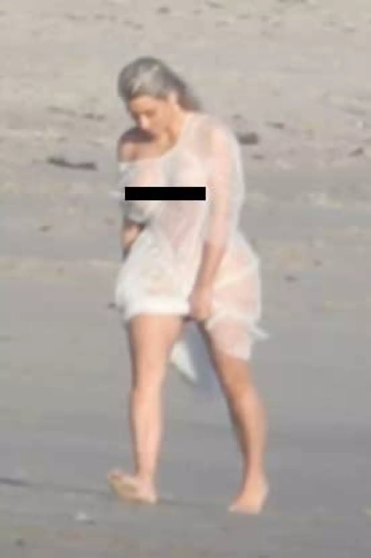 Kim Kardashian topless
