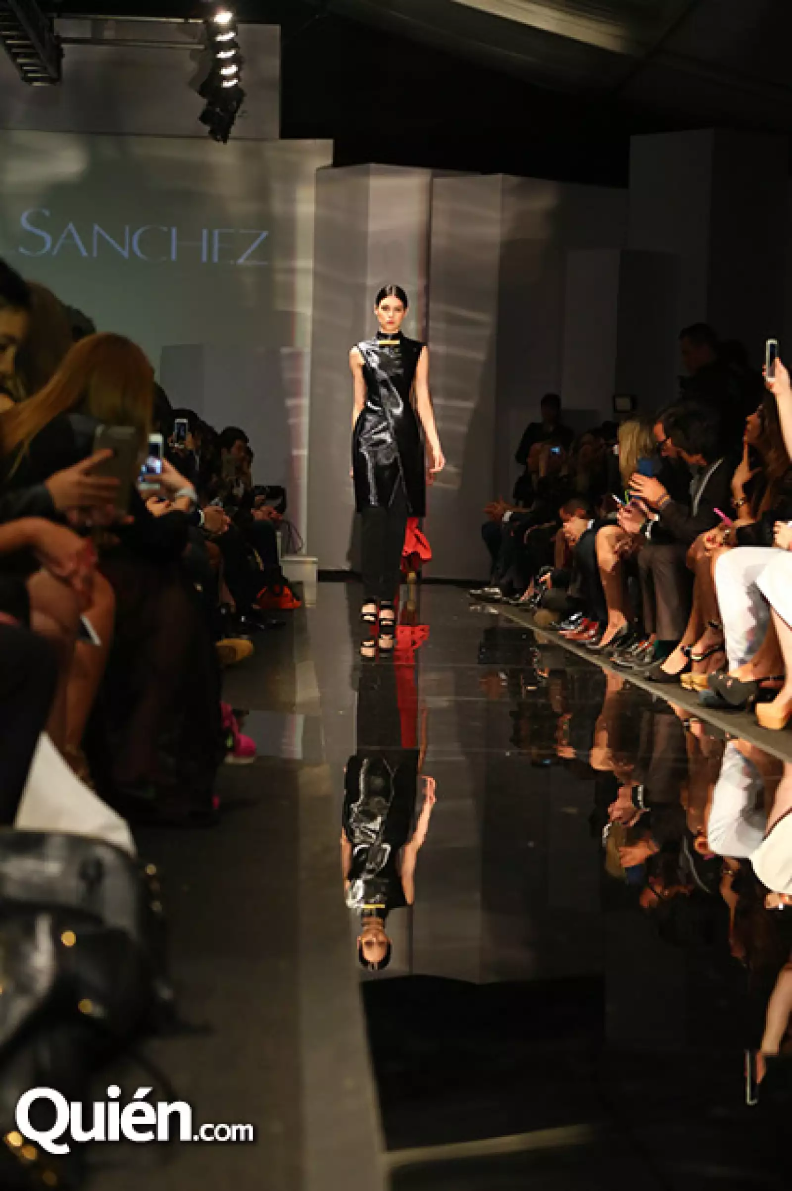 Colección Ángel Sánchez. Final Elle México Diseña.