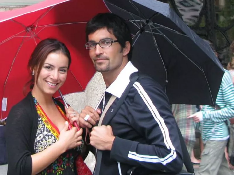 La conductora de Televisa se fue de vacaciones al Viejo Continente junto a su prometido Eamonn Sean, entre los lugares que visitaron estuvieron Marbella y Barcelona.