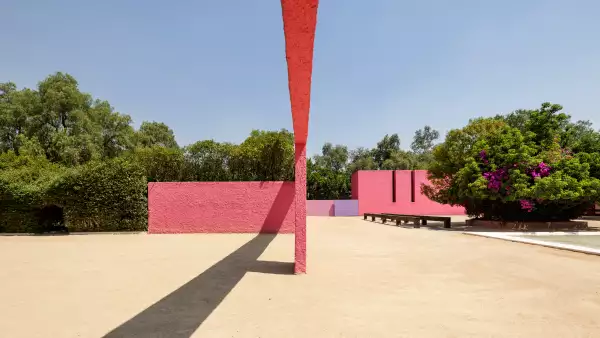 la-cuadra-luis-barragan