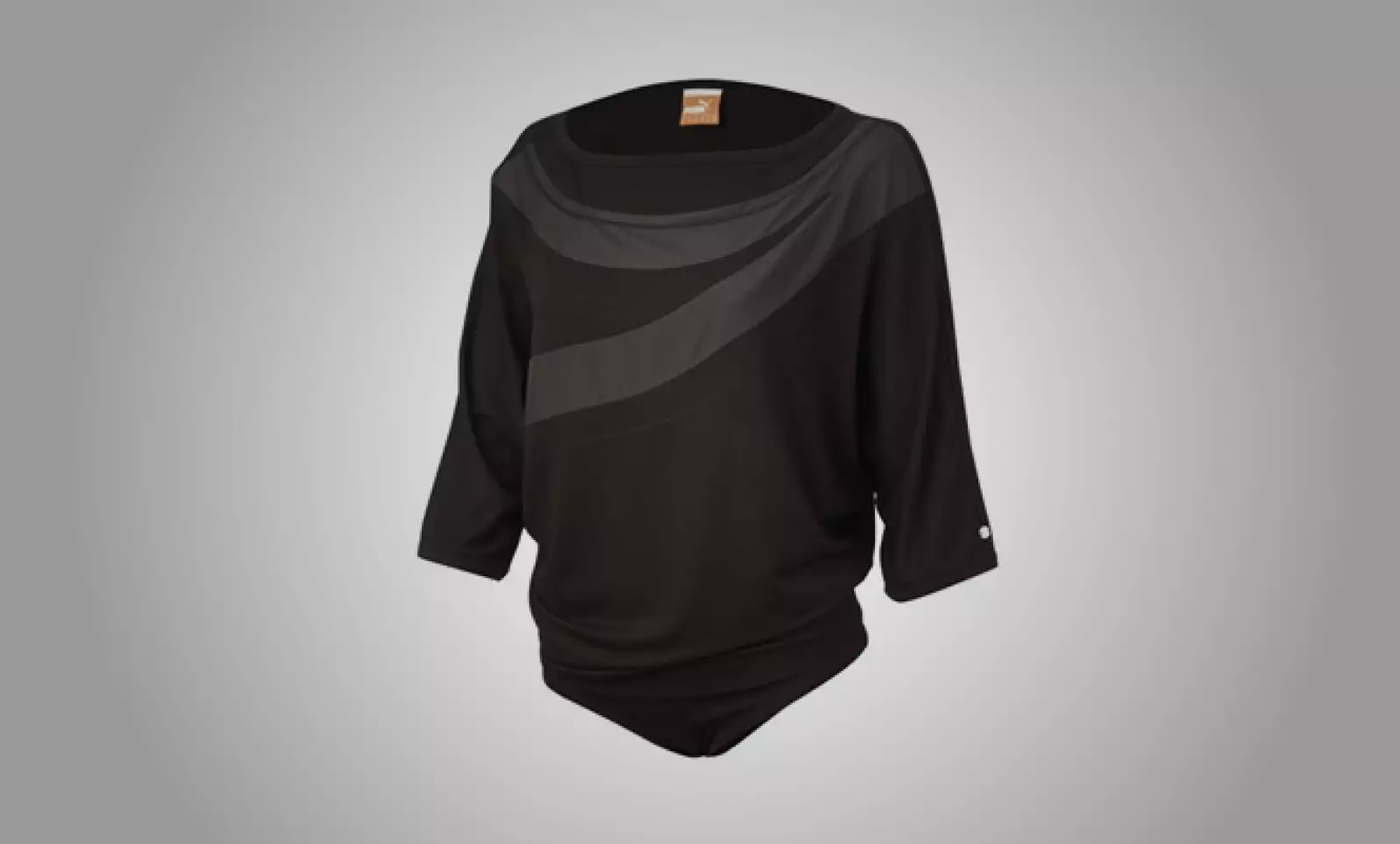 La marca de línea de deportiva lanzó su línea Black para Primavera/Verano 2011.