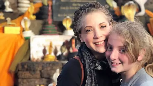 Edith González y Constanza