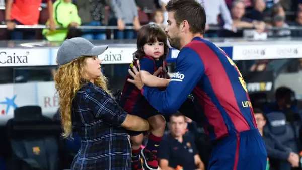 La colombiana llevó al pequeño Milan y a su pancita de embarazo a ver jugar a su papá durante un partido de futbol en contra del Eibar.
