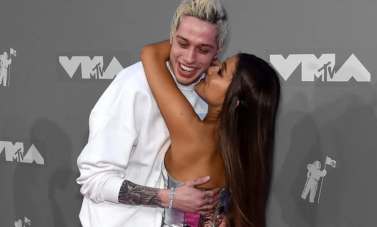 ariana-grande-pete-davidson
