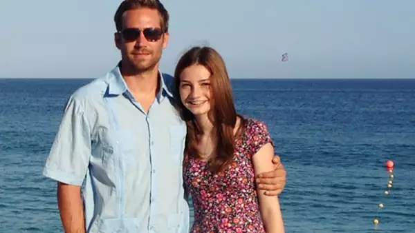 La hija del actor demandó a la compañía automotriz por la muerte de su papá, ocurrida en 2013.