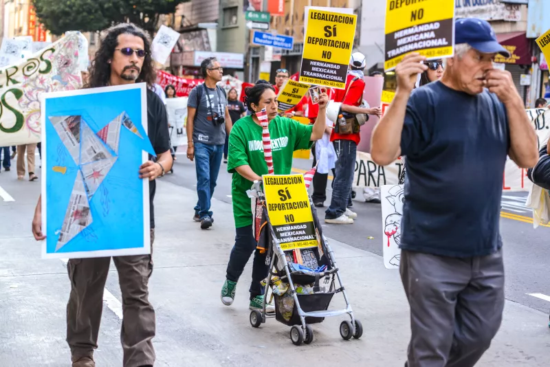 Al otro lado de la frontera.