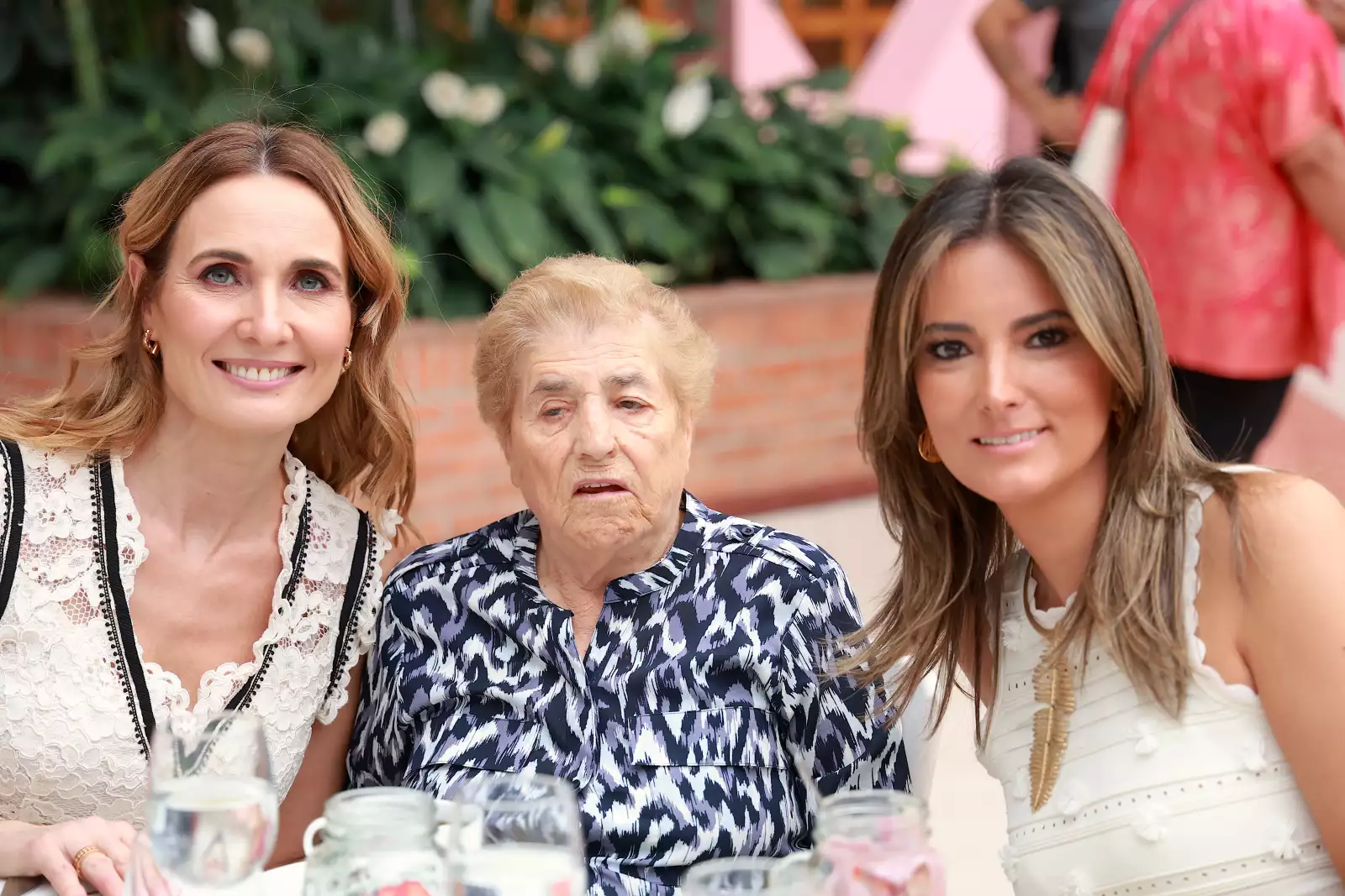 Isabel Suárez, Sor Salud y Marina San Feliz 