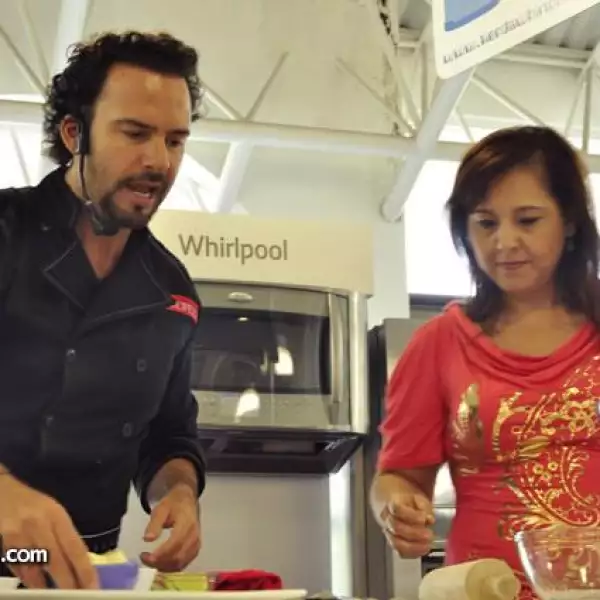 Chef Oropeza en la Planta de Whirlpool