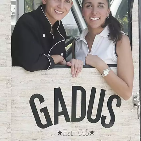 Jackeline Urdiales y Fernanda de la Parra