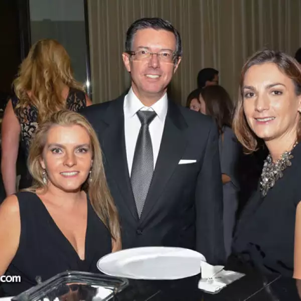 Fabiola Álvarez, Antonio Muñoz y Paola Vega
