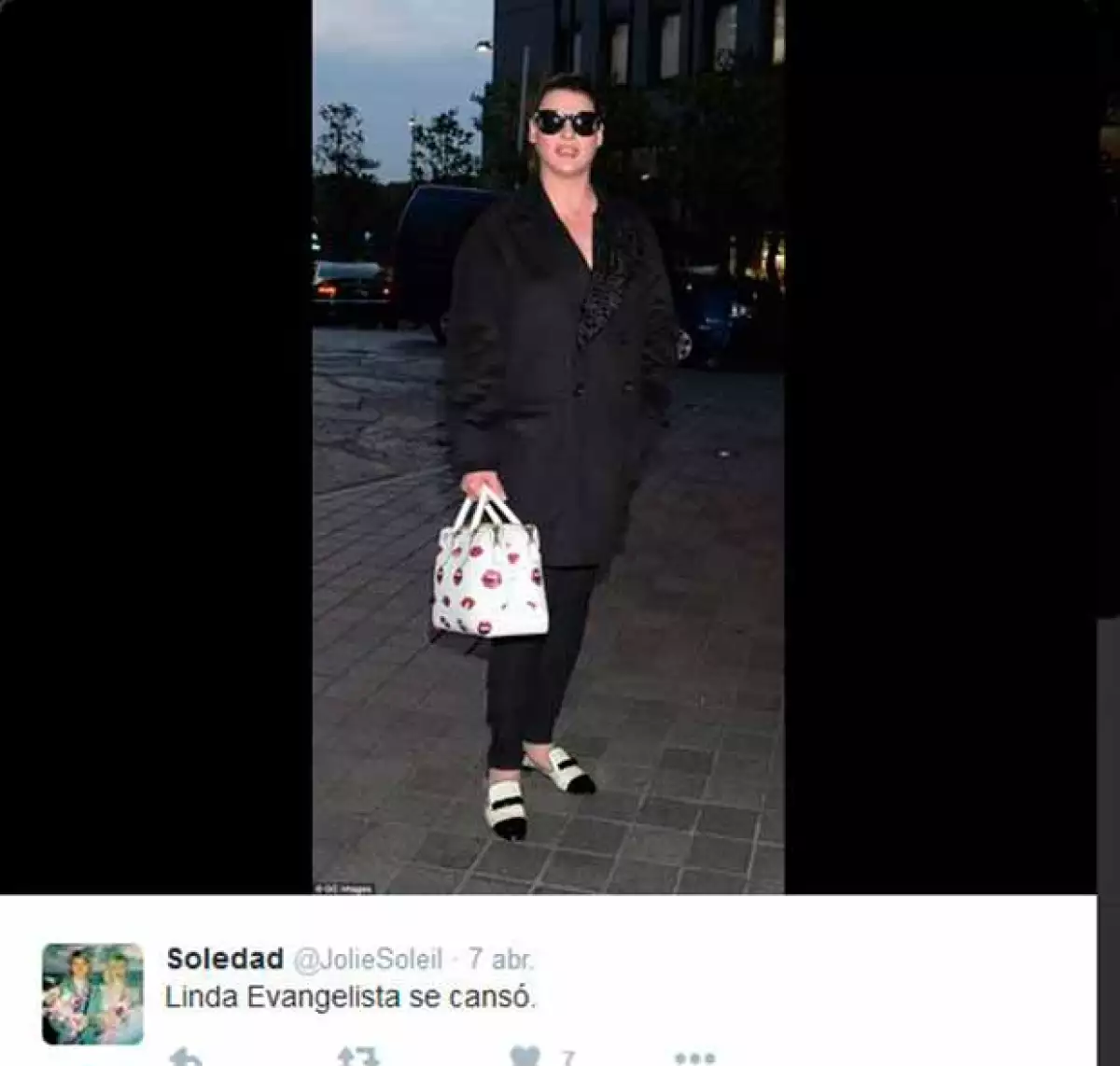 En redes sociales circuló una fotografía de la modelo en Japón, la cual generó sopresa por el notorio cambio en su peso.