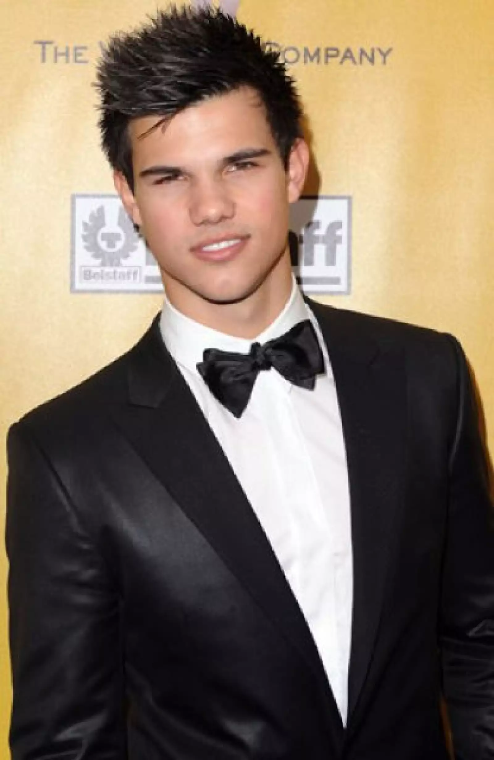 2010. A los 18 años.