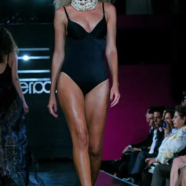 PASARELA LENCERIA LIVERPOOL