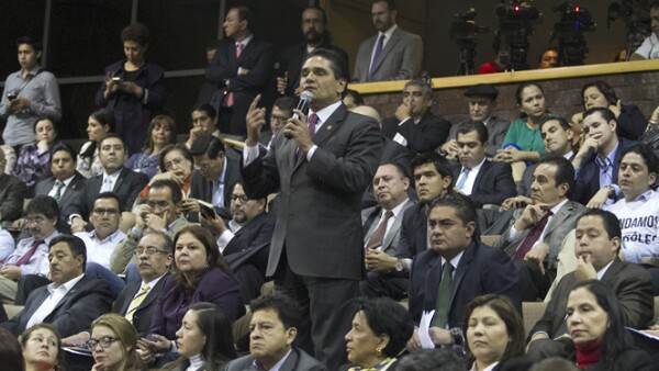 Con 354 votos a favor, 134 votos en contra y cero abstenciones, la Cámara baja aprobó en lo general los cambios constitucionales.