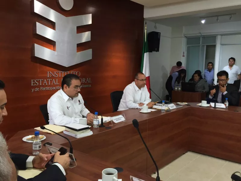 La violencia registrada en los últimos días prende las alertas en el Instituto Estatal Electoral de Oaxaca ante el próximo proceso electoral.