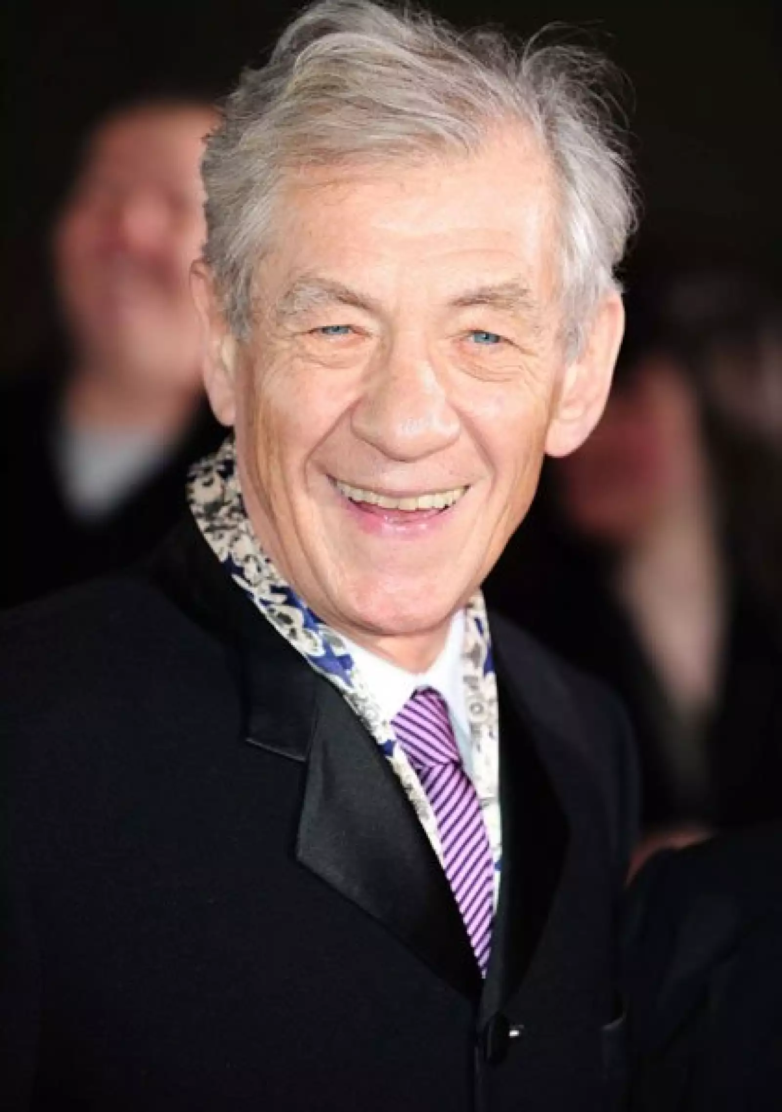 La homosexualidad de Ian McKellen nunca fue un secreto en el mundo del teatro y del cine, pero no fue hasta 1988 cuando el gran público se enteró de su propia voz.