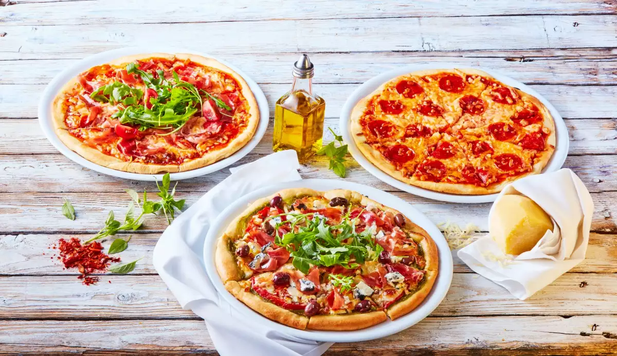 PIZZAS.jpg
