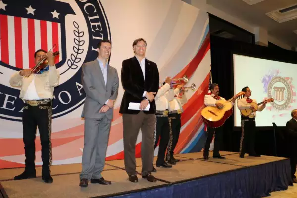 Onésimo Cepeda reaparece 11.JPG