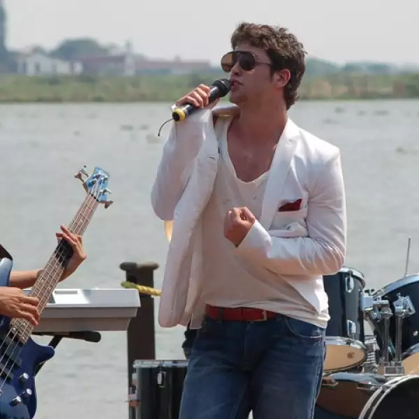 El elenco del melodrama promoverá diversas acciones a favor del medio ambiente, lo cual emprenderá en Veracruz, escenario de las locaciones. El primer esfuerzo fue en el manglar de Tlacotalpan, donde reforestaron con cientos de árboles.