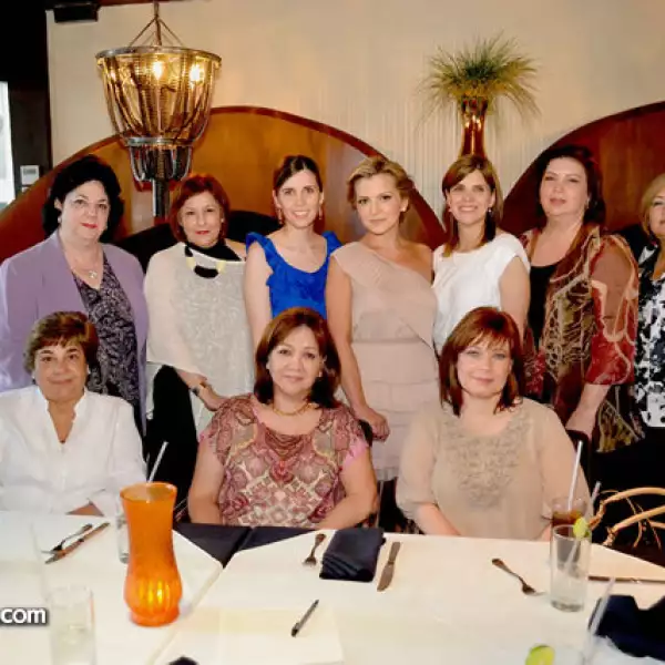 Laura Moreno, Silvia Hernández, Adriana Benítez, Mariana Rangel, Adriana de Benítez, Martha Martínez de Benítez, Rosa Margarita Rangel de López, María Concepción Vega de Ibarra, Laura Serna y Lily Pierce