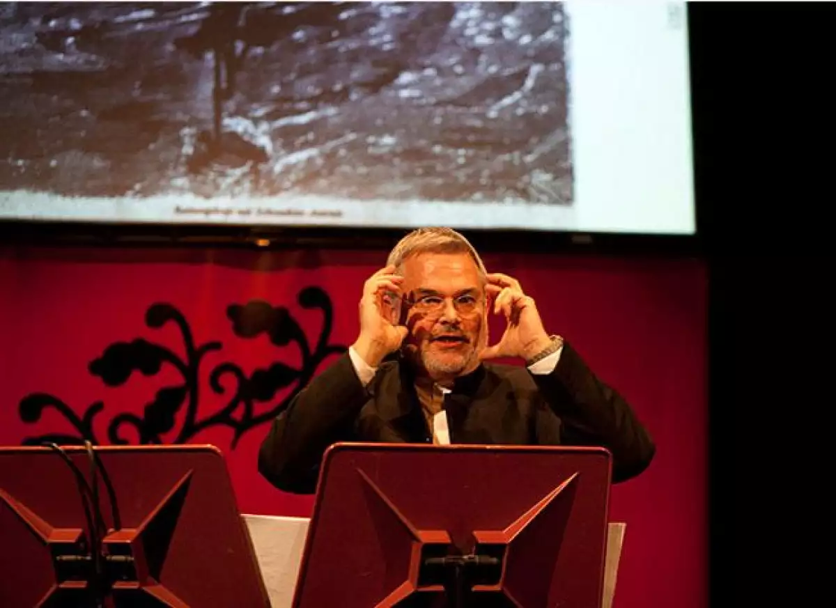 Prof. Wim van den Bergh