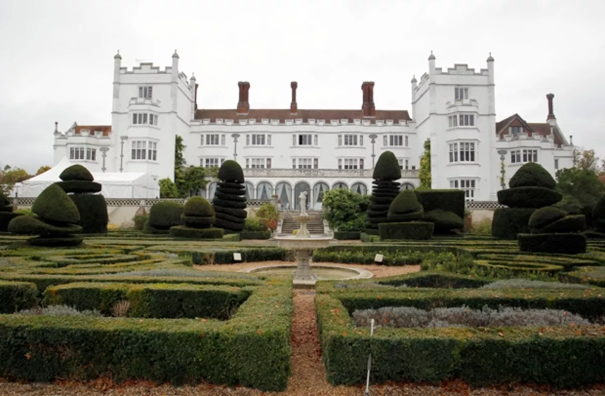 Danesfield House es el lugar designado por la pareja para vivir una segunda boda de ensueño.