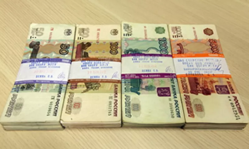 La moneda nacional rusa llegó a caer hasta las 78 unidades por euro. (Foto: iStock by Getty Images. )