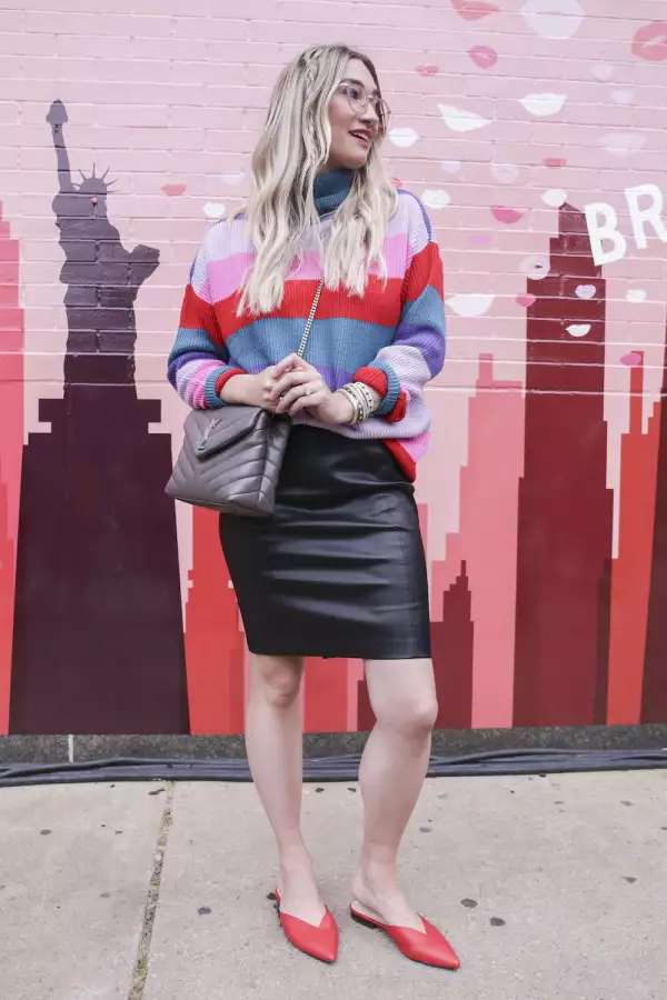 Street Style - New York Fashion Week September 2018 - Day 4
