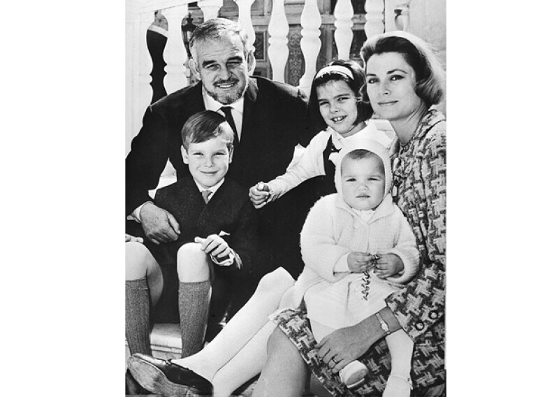 La familia completa posa en Palacio.