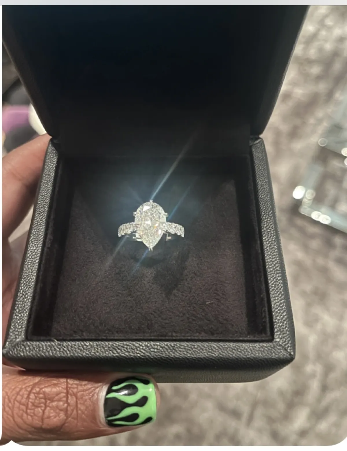 anillo-cher