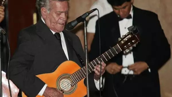 Homenaje Roberto Cantoral
