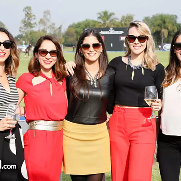 Liz Michel,Ana González,Patricia Pérez,Cecilia Flores y Ana Cervantes