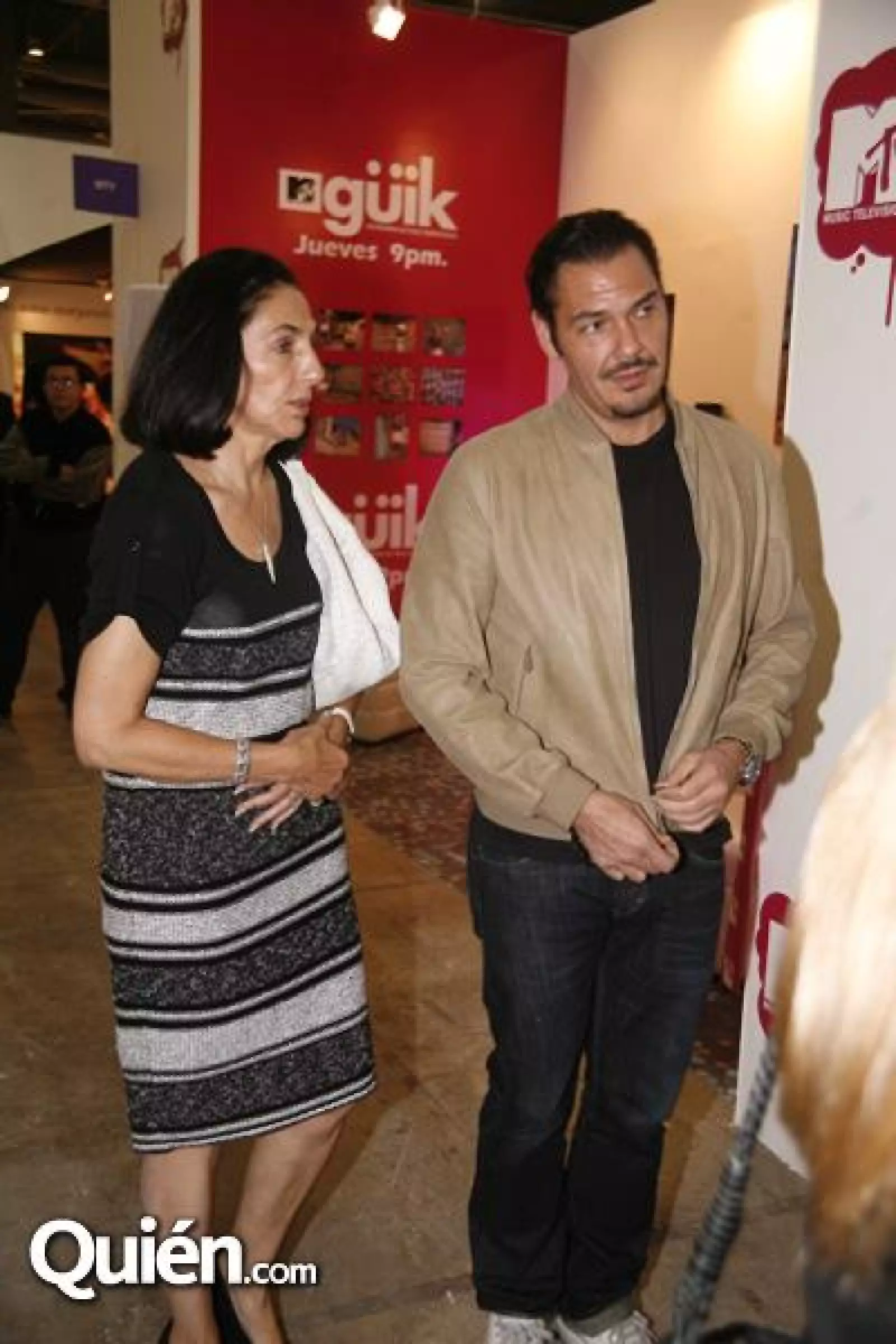 Gabriela Hank,Alex Hank