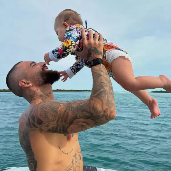 maluma-fotos-con-su-hija.jpg