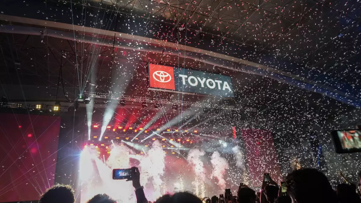 ToyotaLife2.jpg