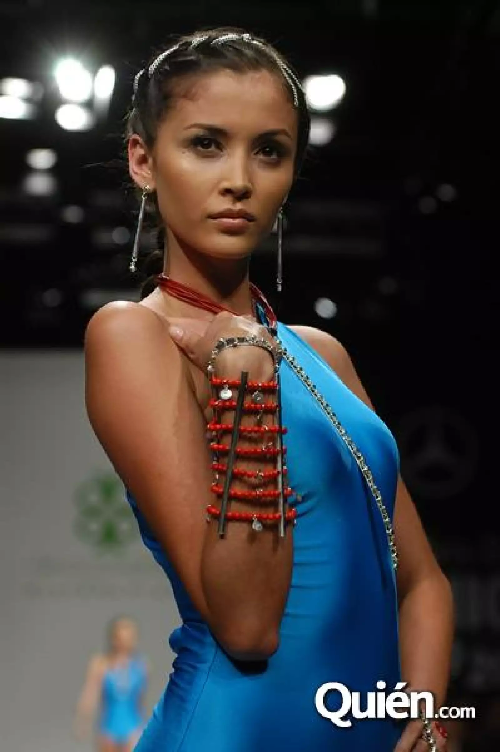 MBF Pasarela Delia González