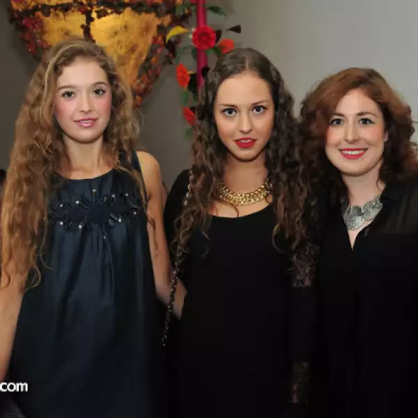 Paulina Romero, Alejandra Ontiveros y Noemi Ontiveros