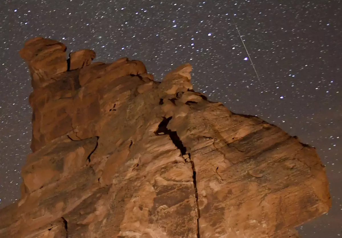 The Annual Geminid Meteor Shower From Valley Of Fire State Park