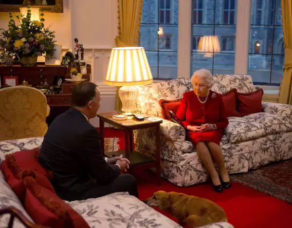 Primer Ministro de Neva Zelanda, John Key, e Isabel II