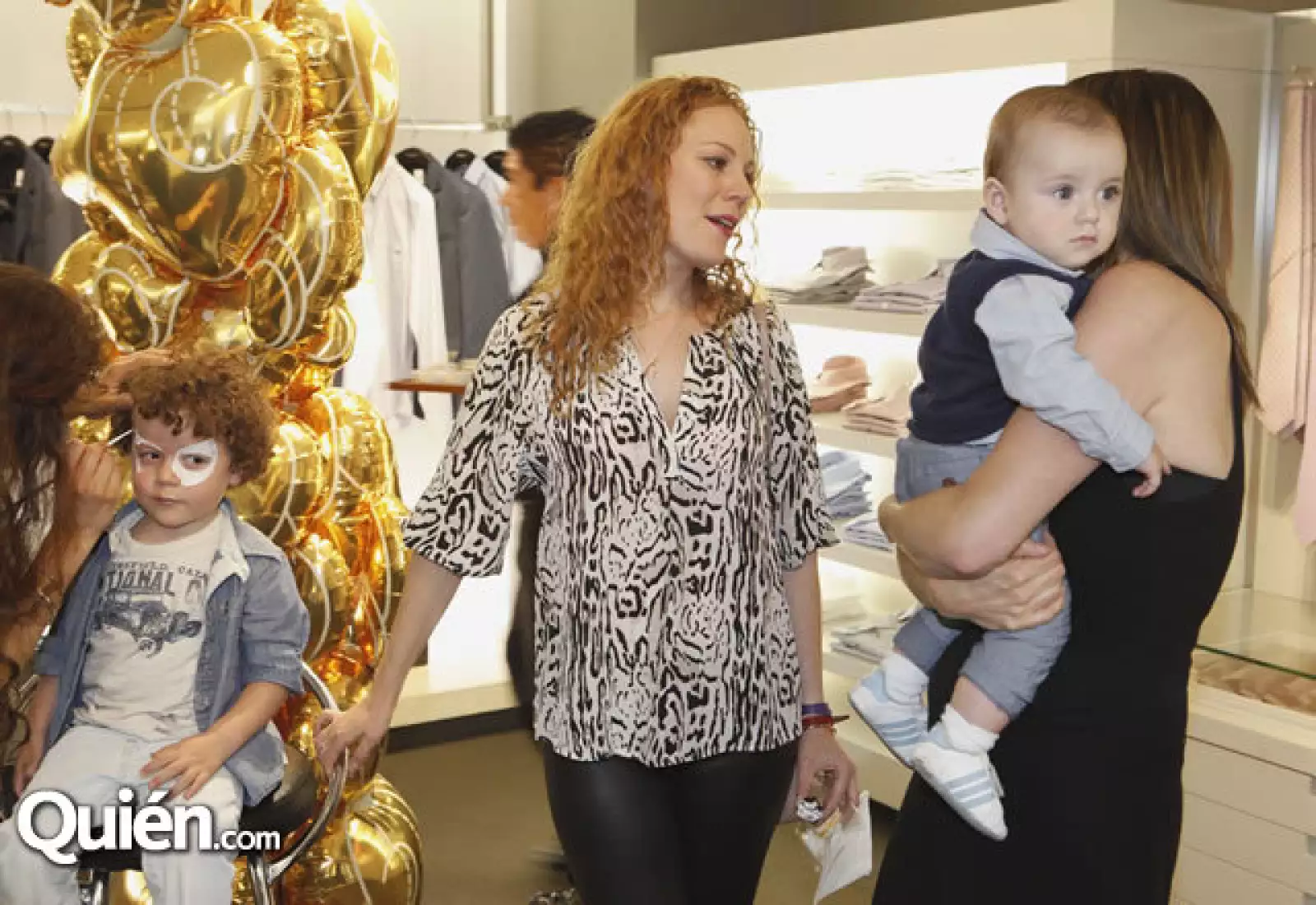 Julian,Daniela Magún,Marcela Teutli y Basten Valle